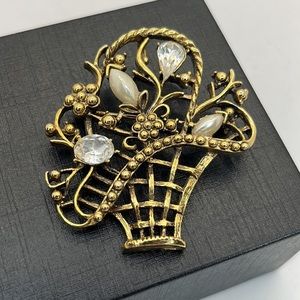 VTG 1960's Flowers Basket Brooch Pendant Gold Costume Jewelry 2"